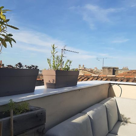 Appartement Avec Terrasse Centre Bordeaux Exterior photo