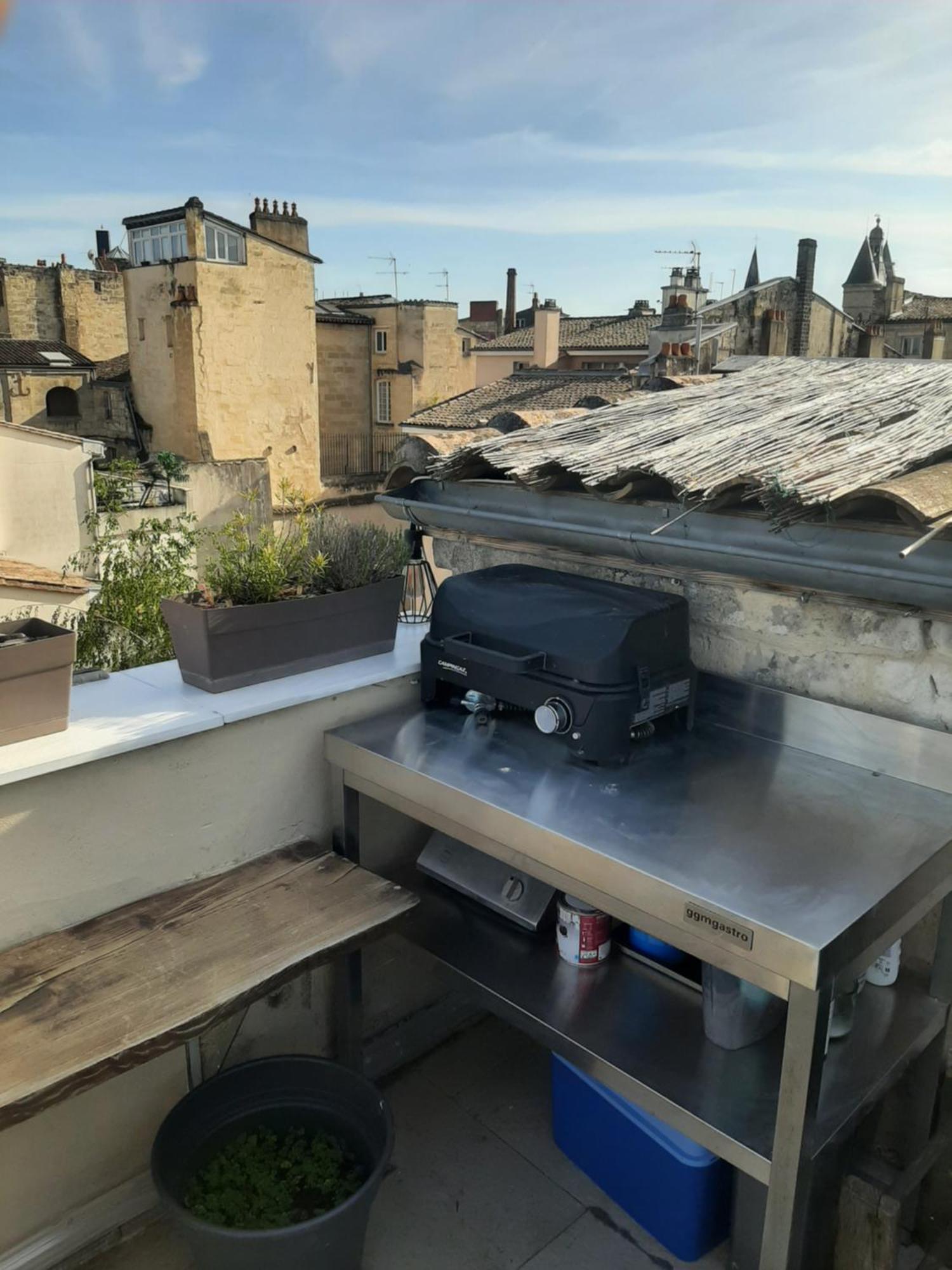 Appartement Avec Terrasse Centre Bordeaux Exterior photo
